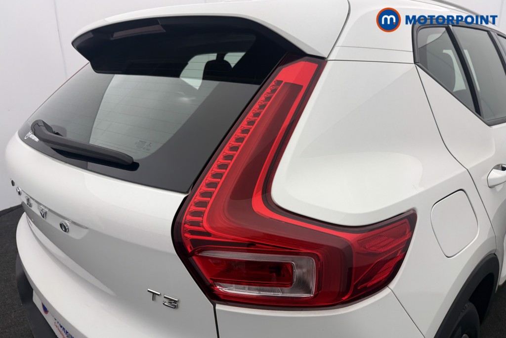 Volvo Xc40 Momentum Manual Petrol SUV - Stock Number (1637044) - 3rd supplementary image