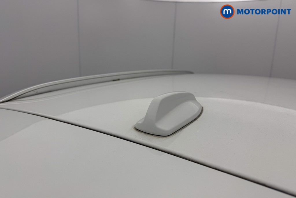 Volvo Xc40 Momentum Manual Petrol SUV - Stock Number (1637044) - 4th supplementary image