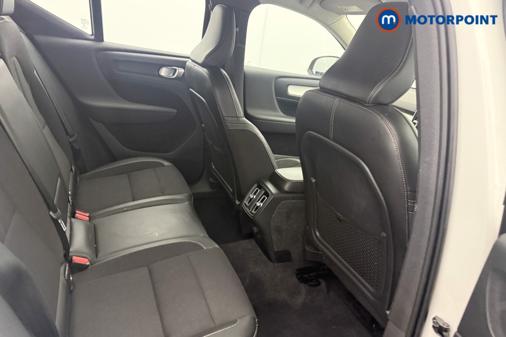 Volvo Xc40 Momentum Manual Petrol SUV - Stock Number (1637044) - 7th supplementary image