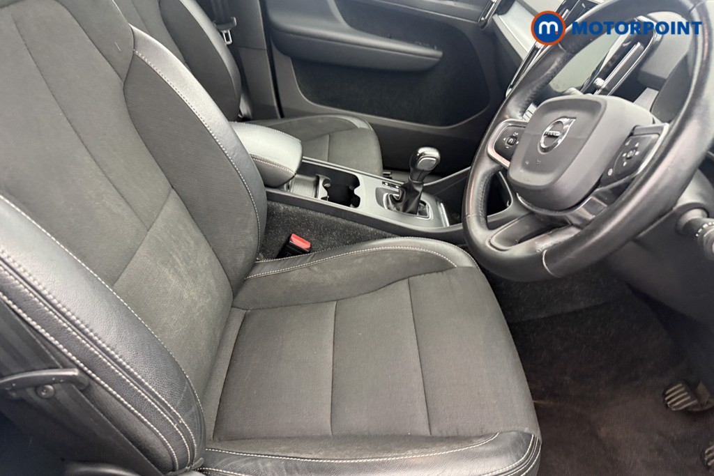 Volvo Xc40 Momentum Manual Petrol SUV - Stock Number (1637044) - 11th supplementary image