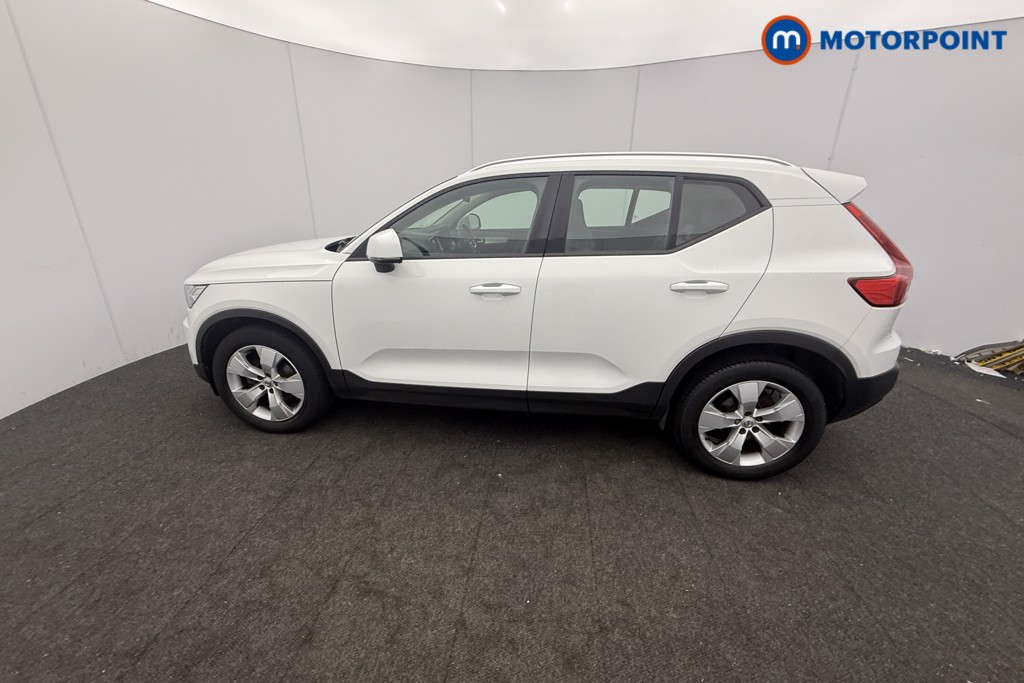 Volvo Xc40 Momentum Manual Petrol SUV - Stock Number (1637044) - 24th supplementary image