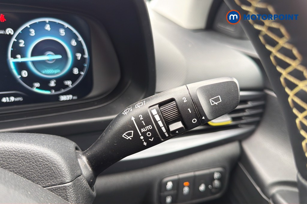 Hyundai I20 Ultimate Manual Petrol Hatchback - Stock Number (1637228) - 7th supplementary image