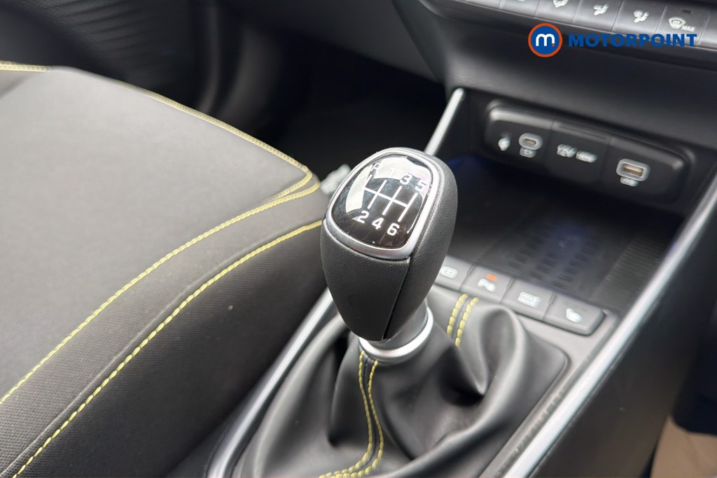 Hyundai I20 Ultimate Manual Petrol Hatchback - Stock Number (1637228) - 15th supplementary image