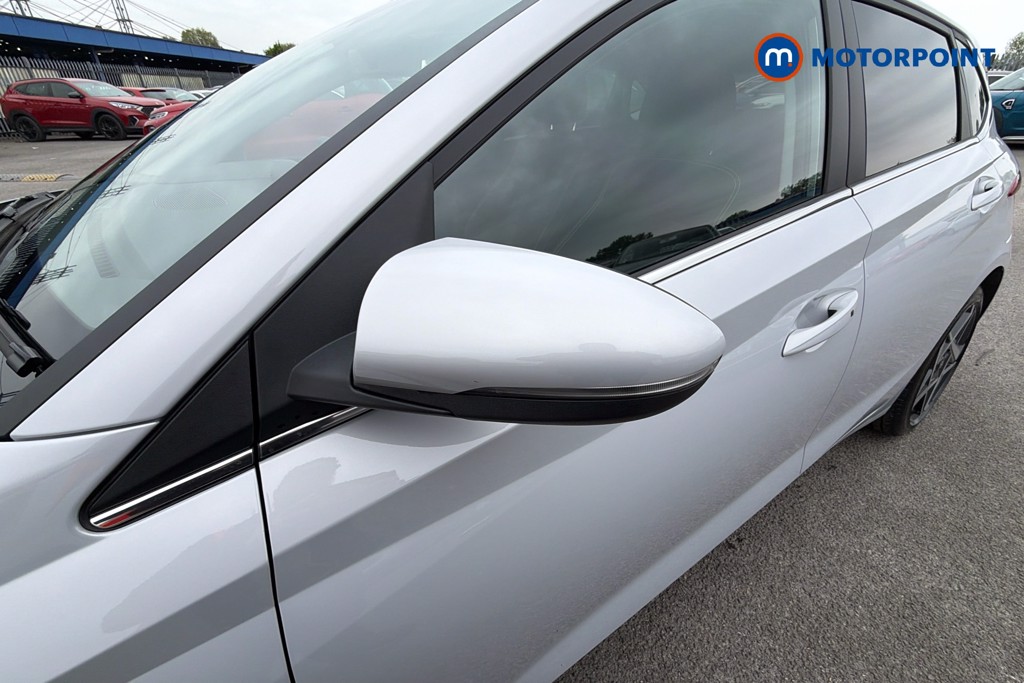 Hyundai I20 Ultimate Manual Petrol Hatchback - Stock Number (1637228) - 43rd supplementary image