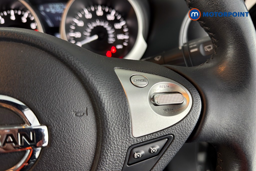 Nissan Juke Tekna Automatic Petrol SUV - Stock Number (1637779) - 4th supplementary image