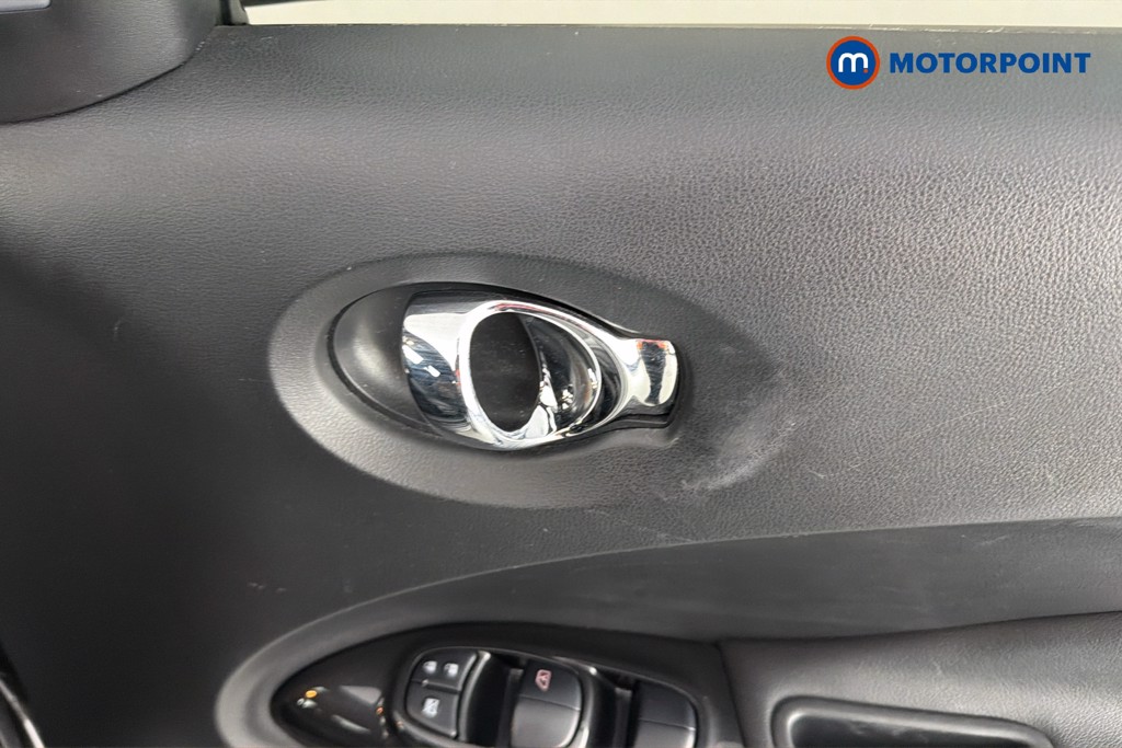 Nissan Juke Tekna Automatic Petrol SUV - Stock Number (1637779) - 42nd supplementary image