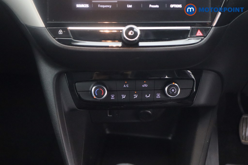 Vauxhall Corsa Design Manual Petrol Hatchback - Stock Number (1638121) - 3rd supplementary image