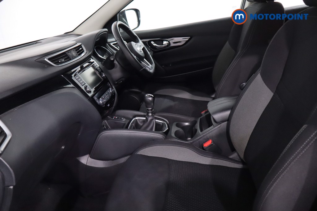 Nissan Qashqai Acenta Premium Manual Petrol SUV - Stock Number (1638165) - 4th supplementary image