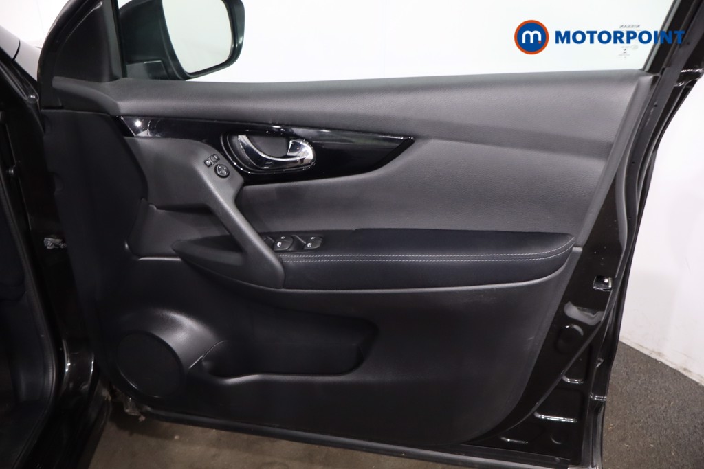 Nissan Qashqai Acenta Premium Manual Petrol SUV - Stock Number (1638165) - 23rd supplementary image