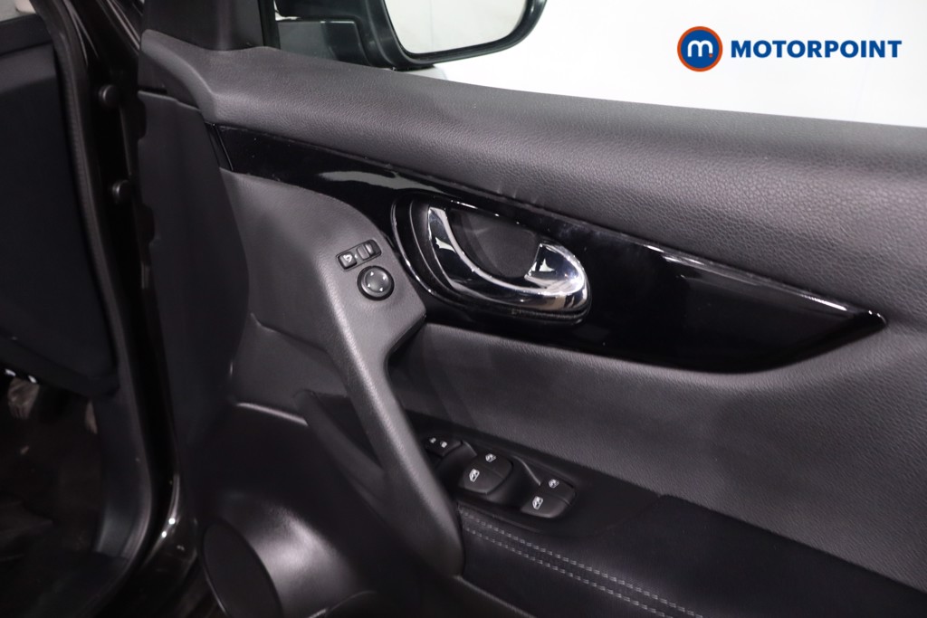 Nissan Qashqai Acenta Premium Manual Petrol SUV - Stock Number (1638165) - 24th supplementary image
