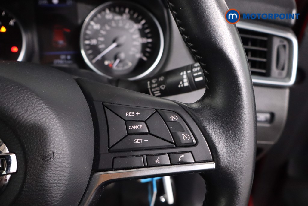 Nissan Qashqai Acenta Premium Manual Diesel SUV - Stock Number (1638437) - 8th supplementary image