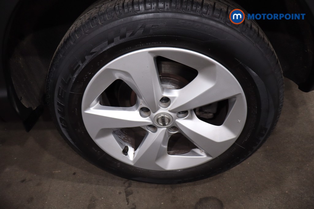 Nissan Qashqai Acenta Premium Manual Diesel SUV - Stock Number (1638437) - 12th supplementary image