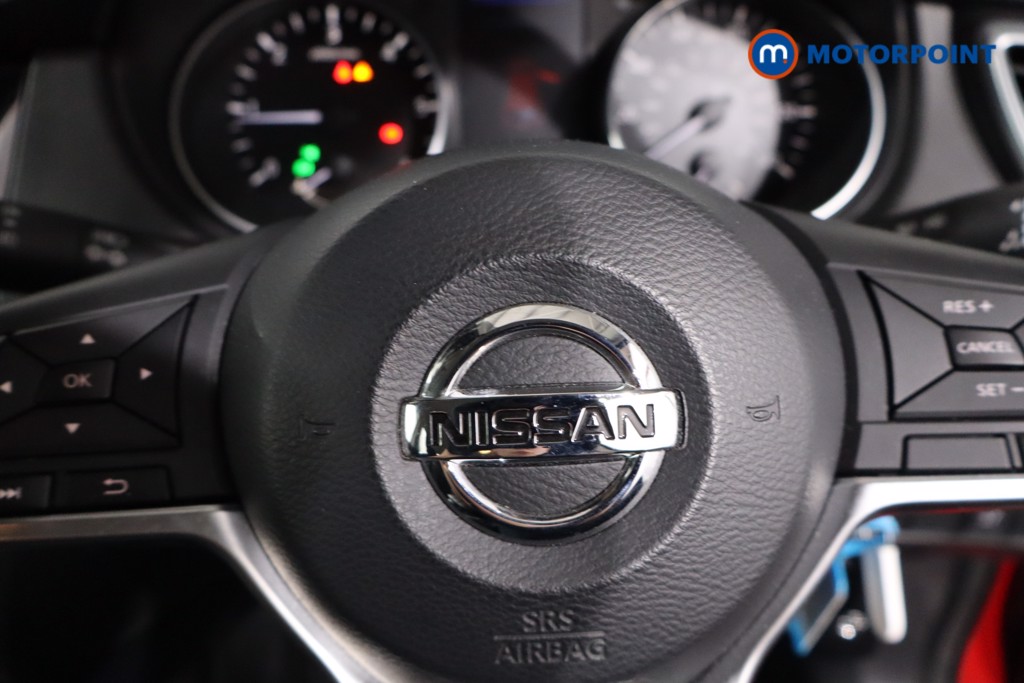 Nissan Qashqai Acenta Premium Manual Diesel SUV - Stock Number (1638437) - 13th supplementary image