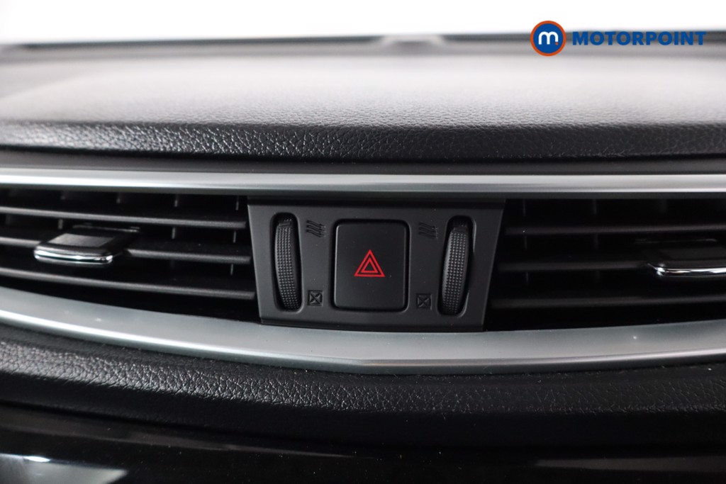 Nissan Qashqai Acenta Premium Manual Diesel SUV - Stock Number (1638437) - 17th supplementary image