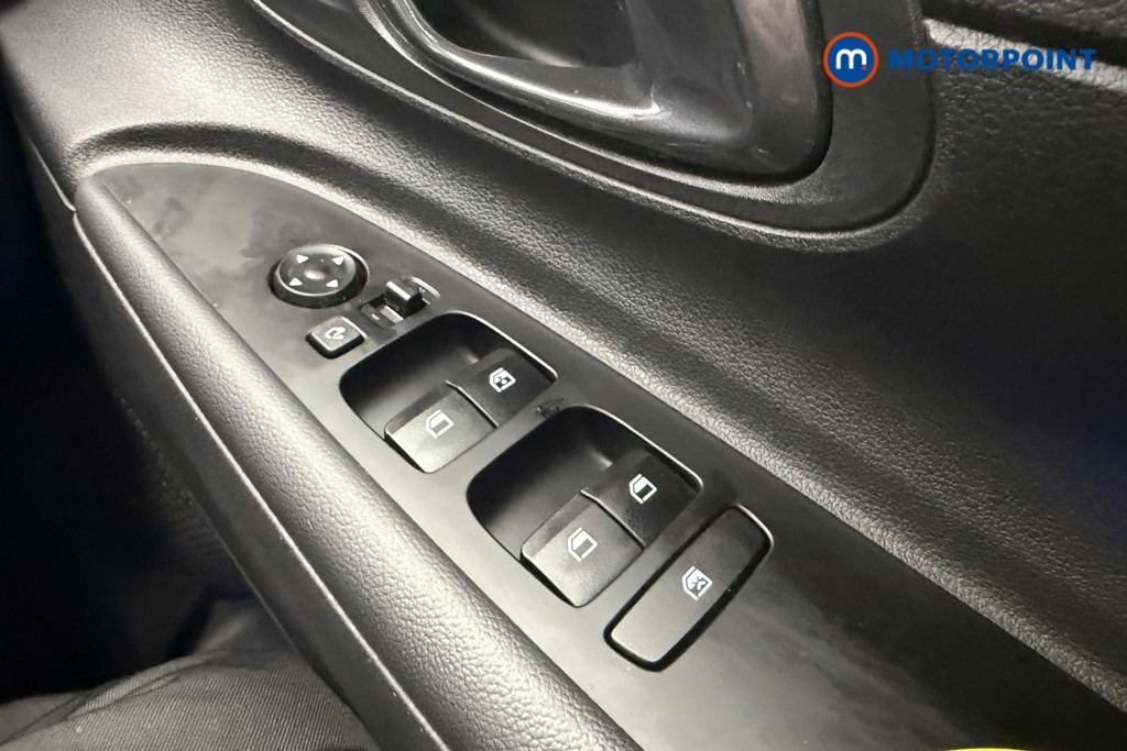 Hyundai I20 Ultimate Manual Petrol Hatchback - Stock Number (1638563) - 16th supplementary image