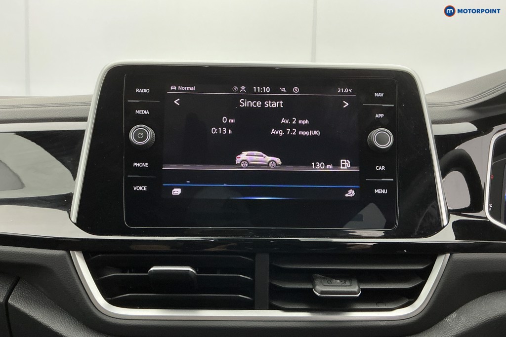Volkswagen T-Roc R-Line Manual Petrol SUV - Stock Number (1638733) - 2nd supplementary image