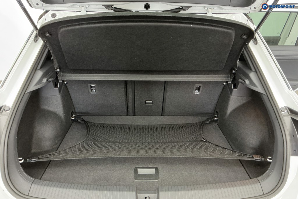Volkswagen T-Roc R-Line Manual Petrol SUV - Stock Number (1638733) - 4th supplementary image