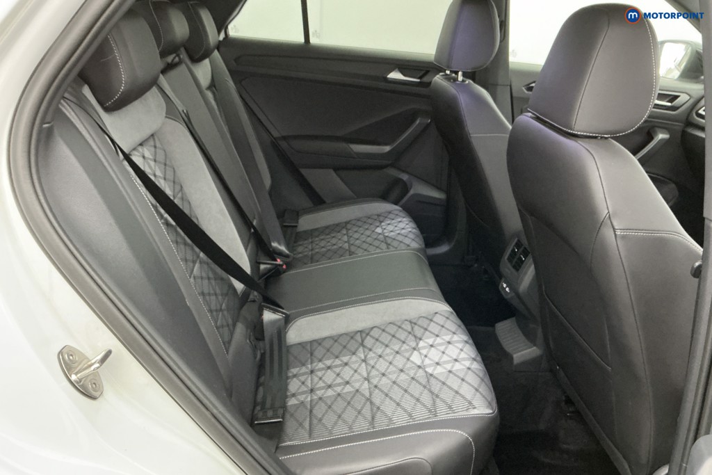 Volkswagen T-Roc R-Line Manual Petrol SUV - Stock Number (1638733) - 5th supplementary image