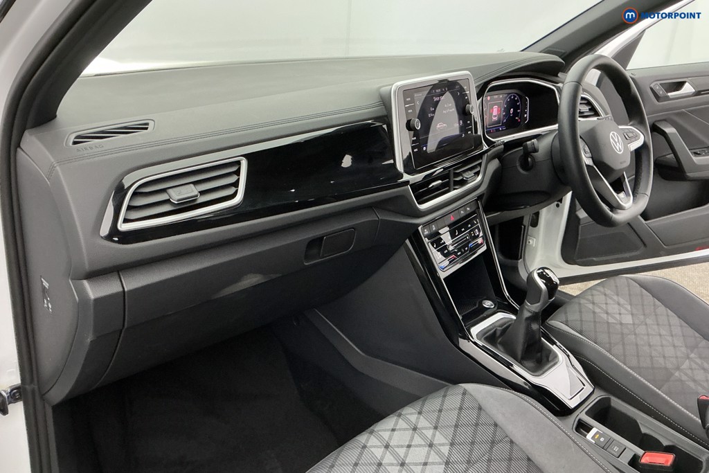 Volkswagen T-Roc R-Line Manual Petrol SUV - Stock Number (1638733) - 9th supplementary image