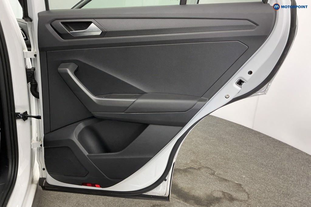 Volkswagen T-Roc R-Line Manual Petrol SUV - Stock Number (1638733) - 30th supplementary image