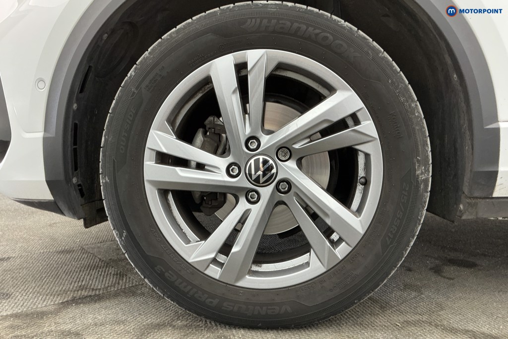 Volkswagen T-Roc R-Line Manual Petrol SUV - Stock Number (1638733) - 35th supplementary image