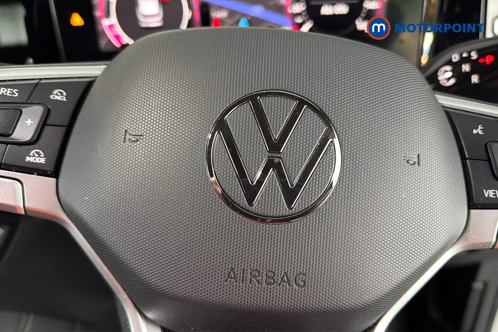 Volkswagen Tiguan R-Line Automatic Petrol SUV - Stock Number (1638831) - 5th supplementary image