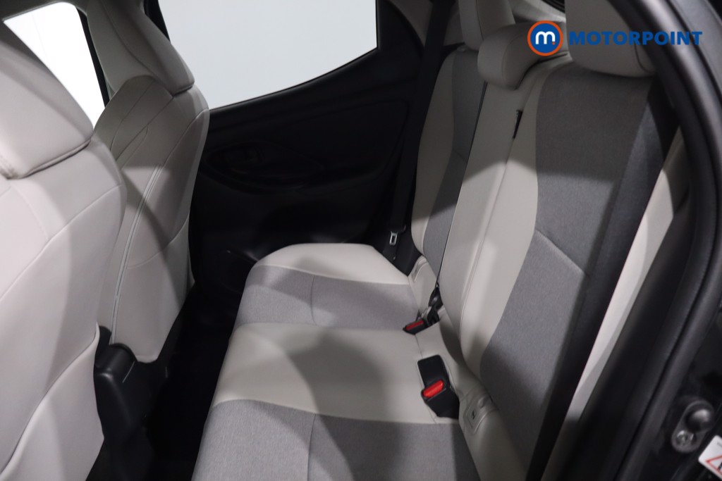 Toyota Yaris Excel Automatic Petrol-Electric Hybrid Hatchback - Stock Number (1638926) - 5th supplementary image