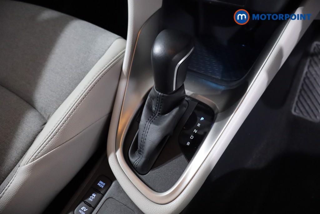 Toyota Yaris Excel Automatic Petrol-Electric Hybrid Hatchback - Stock Number (1638926) - 20th supplementary image