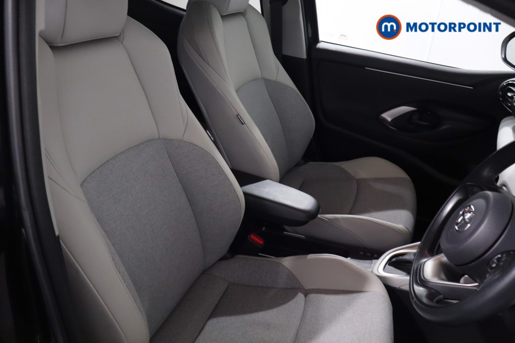Toyota Yaris Excel Automatic Petrol-Electric Hybrid Hatchback - Stock Number (1638926) - 25th supplementary image