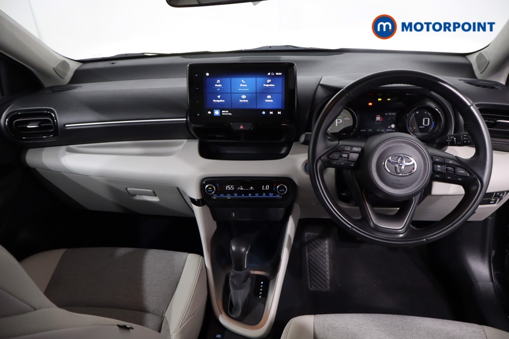 Toyota Yaris Excel Automatic Petrol-Electric Hybrid Hatchback - Stock Number (1638926) - 1st supplementary image