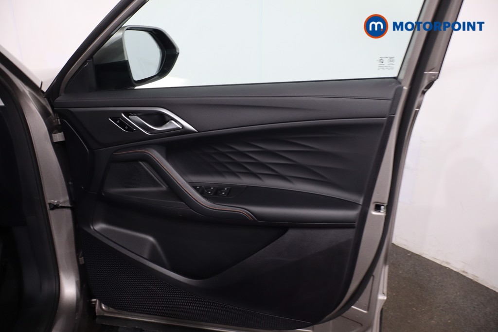 Mg Motor Uk HS Trophy Automatic Petrol-Electric Hybrid SUV - Stock Number (1639950) - 23rd supplementary image