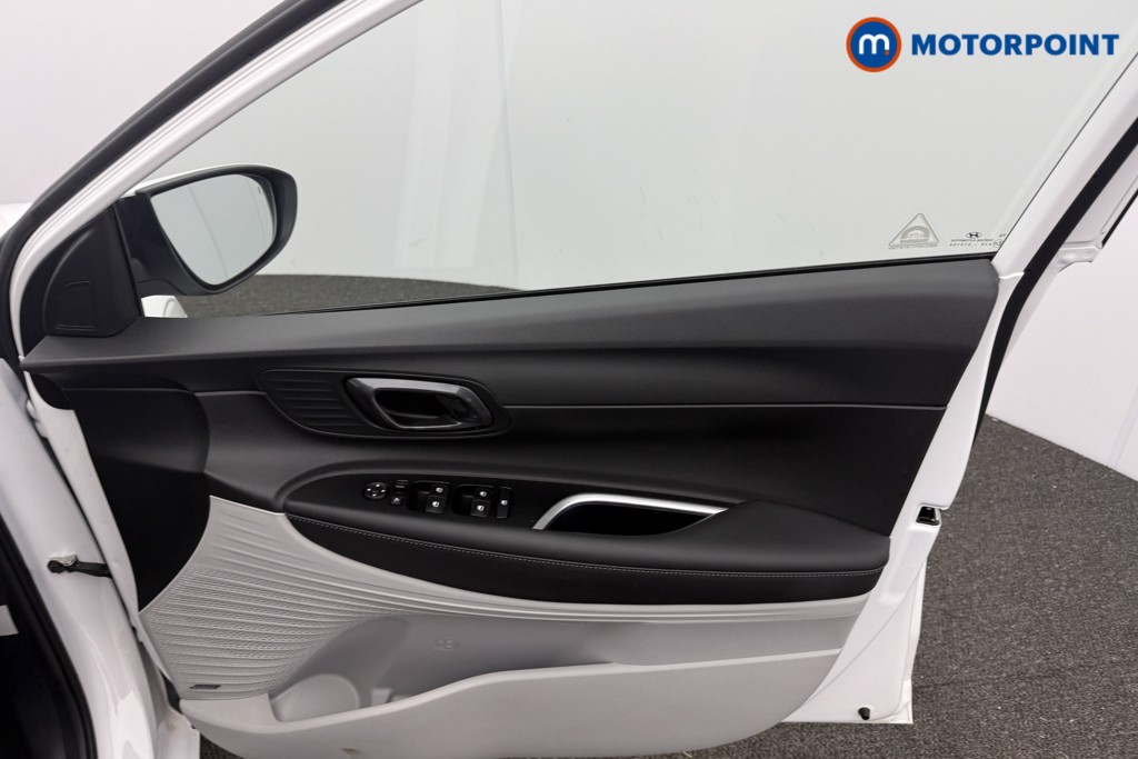 Hyundai I20 Ultimate Manual Petrol Hatchback - Stock Number (1640101) - 10th supplementary image