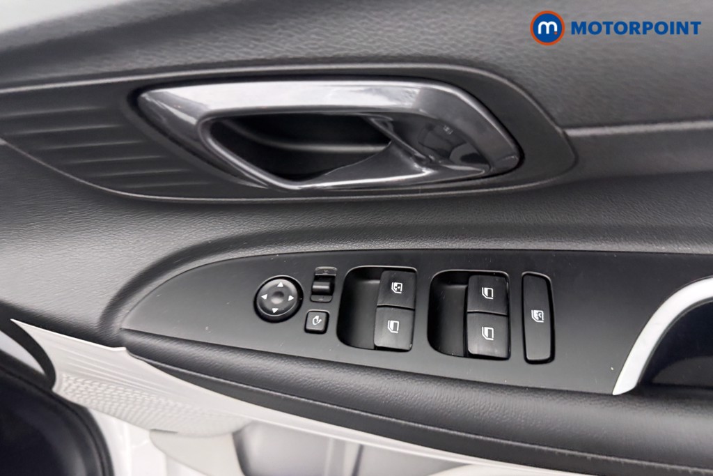 Hyundai I20 Ultimate Manual Petrol Hatchback - Stock Number (1640101) - 11th supplementary image