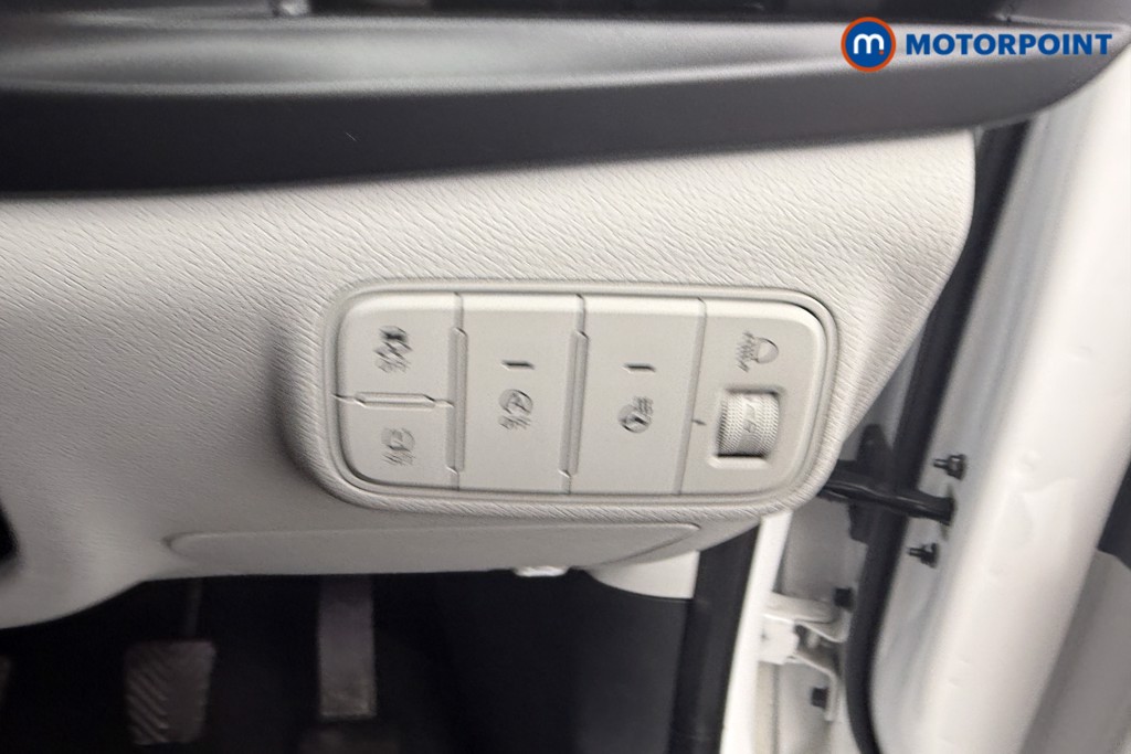 Hyundai I20 Ultimate Manual Petrol Hatchback - Stock Number (1640101) - 13th supplementary image