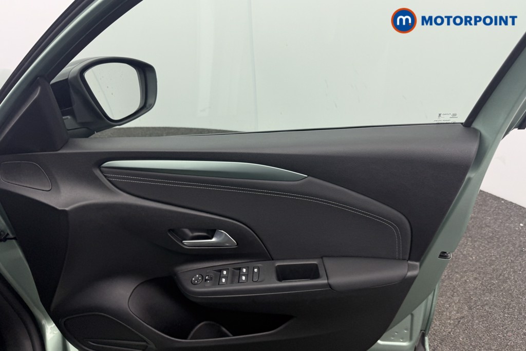 Vauxhall Corsa YES Manual Petrol Hatchback - Stock Number (1640282) - 8th supplementary image