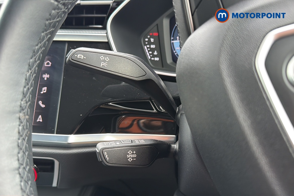 Audi Q3 Technik Manual Petrol SUV - Stock Number (1640399) - 5th supplementary image