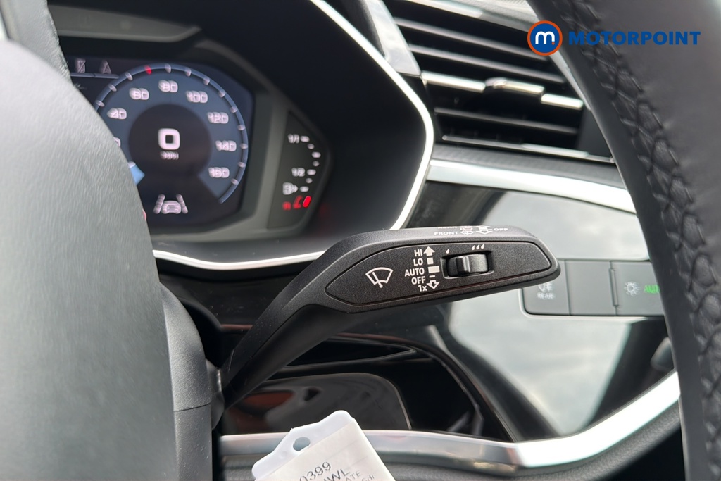 Audi Q3 Technik Manual Petrol SUV - Stock Number (1640399) - 6th supplementary image