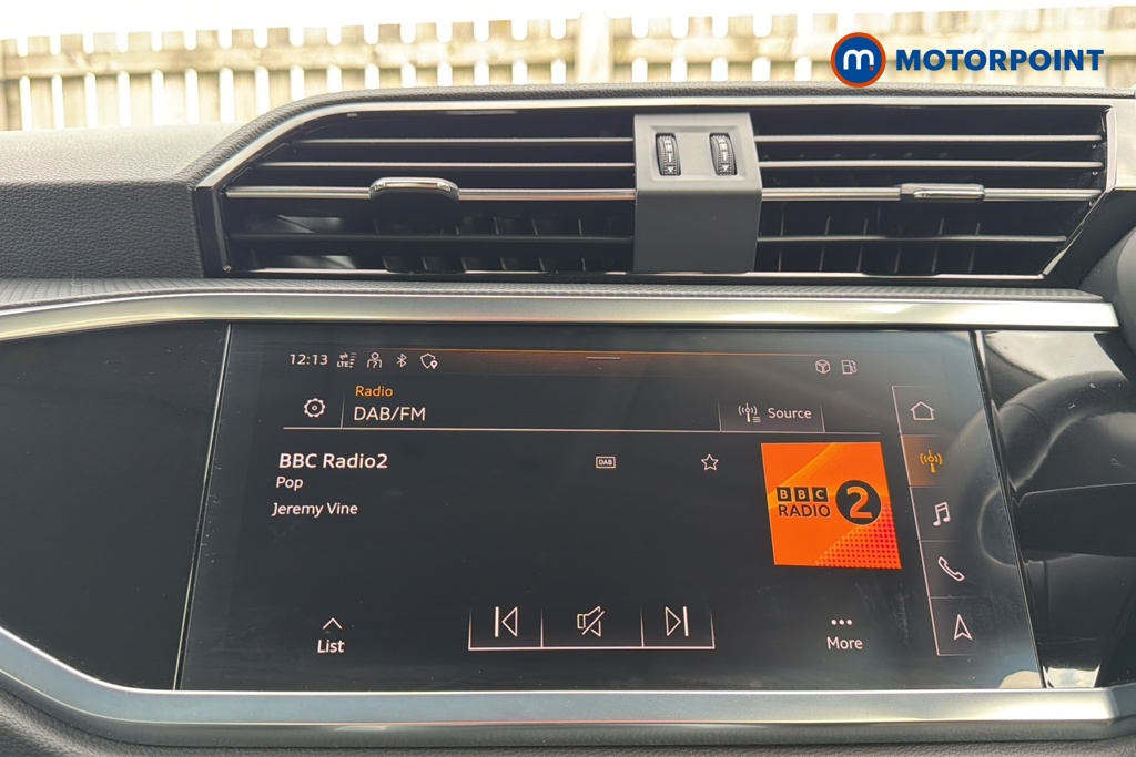 Audi Q3 Technik Manual Petrol SUV - Stock Number (1640399) - 8th supplementary image