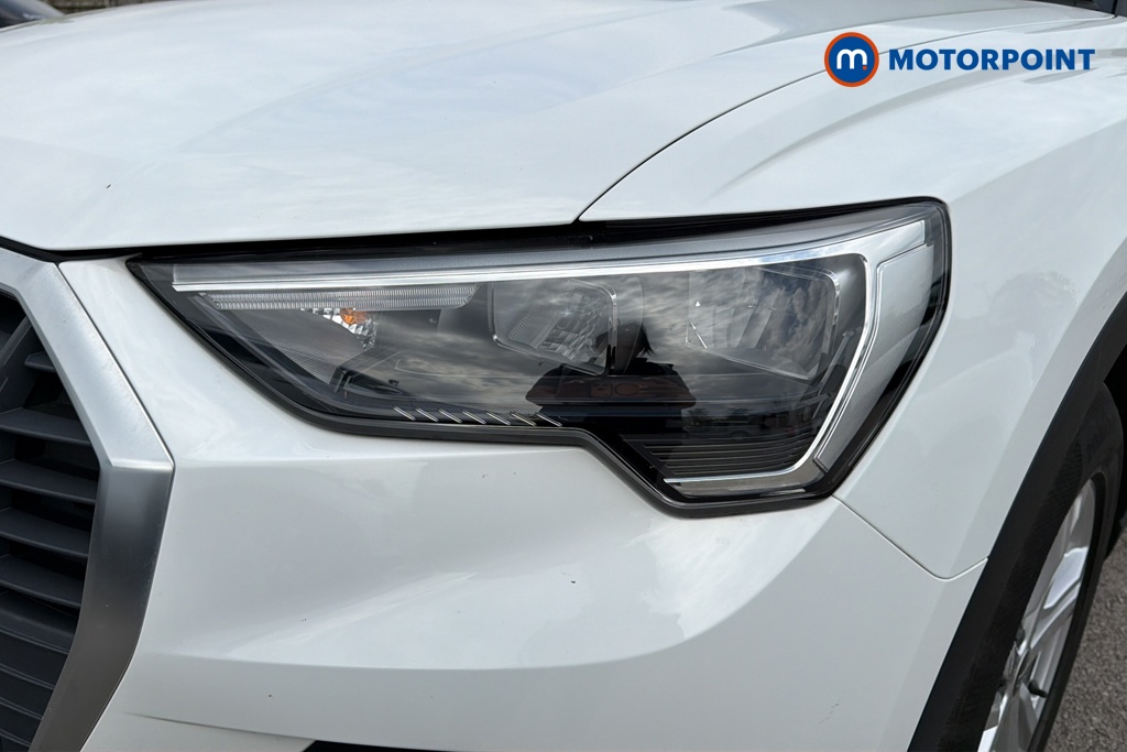 Audi Q3 Technik Manual Petrol SUV - Stock Number (1640399) - 42nd supplementary image
