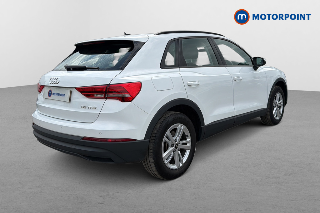 Audi Q3 Technik Manual Petrol SUV - Stock Number (1640399) - Passenger side rear corner