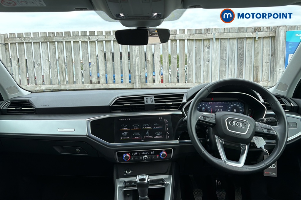 Audi Q3 Technik Manual Petrol SUV - Stock Number (1640399) - 1st supplementary image