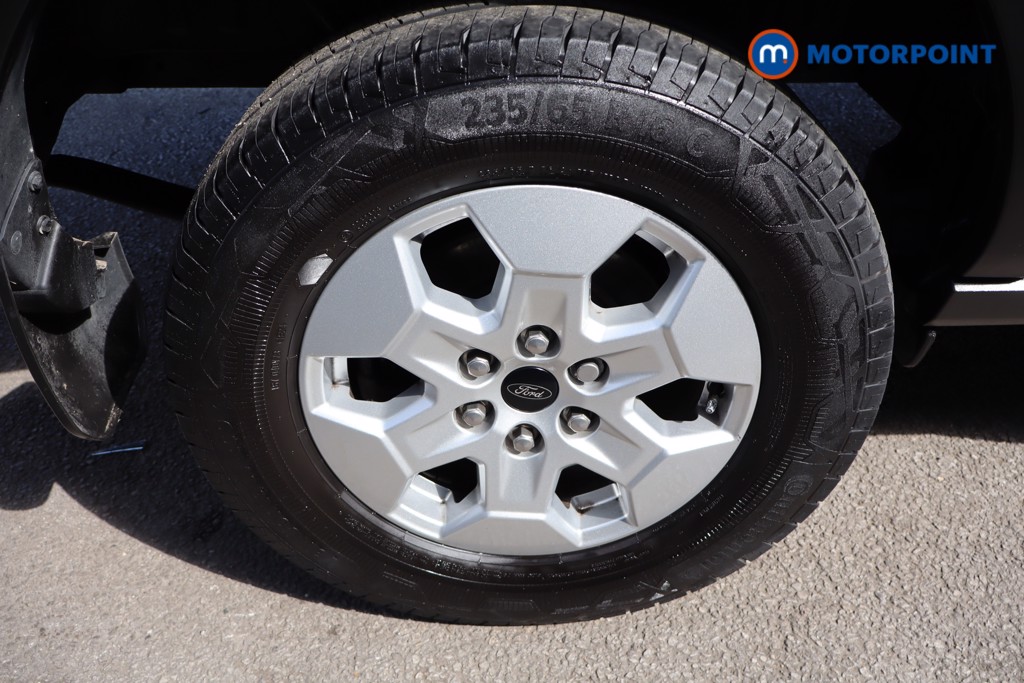 Ford Transit Limited Automatic Diesel Medium Roof Van - Stock Number (1614856) - 6th supplementary image