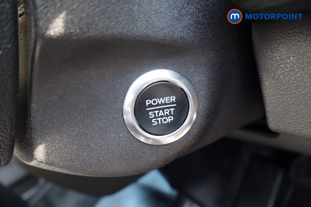 Ford Transit Limited Automatic Diesel Medium Roof Van - Stock Number (1614856) - 14th supplementary image