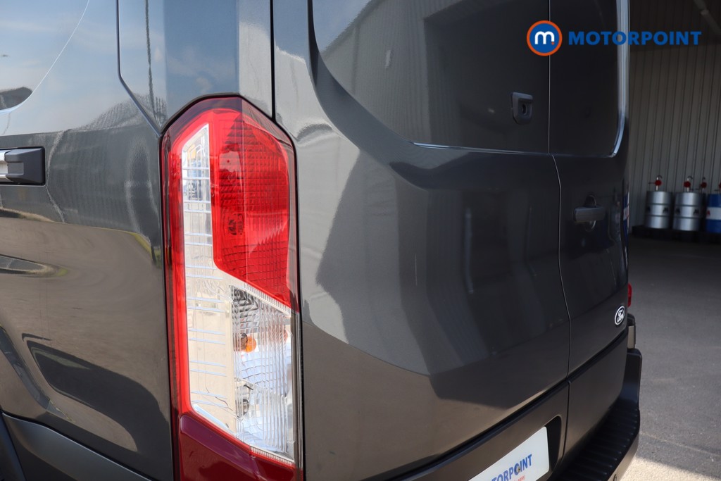 Ford Transit Limited Automatic Diesel Medium Roof Van - Stock Number (1614856) - 29th supplementary image