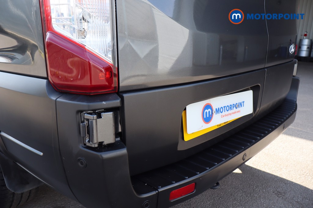 Ford Transit Limited Automatic Diesel Medium Roof Van - Stock Number (1614856) - 30th supplementary image