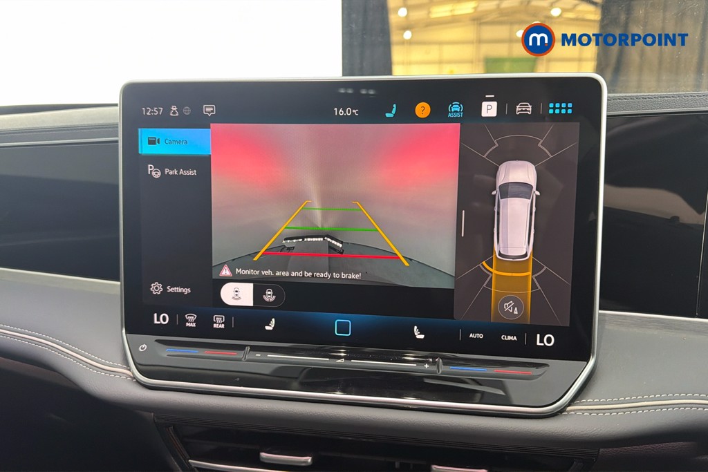 Volkswagen Passat Life Automatic Petrol Plug-In Hybrid Estate - Stock Number (1632874) - 13th supplementary image