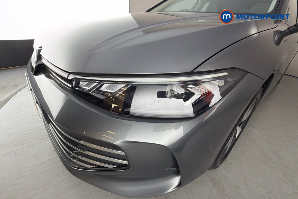 Volkswagen Passat Life Automatic Petrol Plug-In Hybrid Estate - Stock Number (1632874) - 44th supplementary image