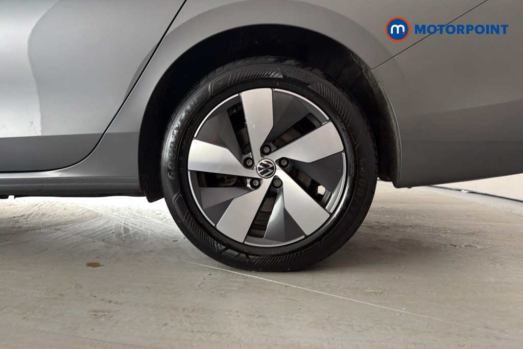 Volkswagen Passat Life Automatic Petrol Plug-In Hybrid Estate - Stock Number (1632874) - 48th supplementary image