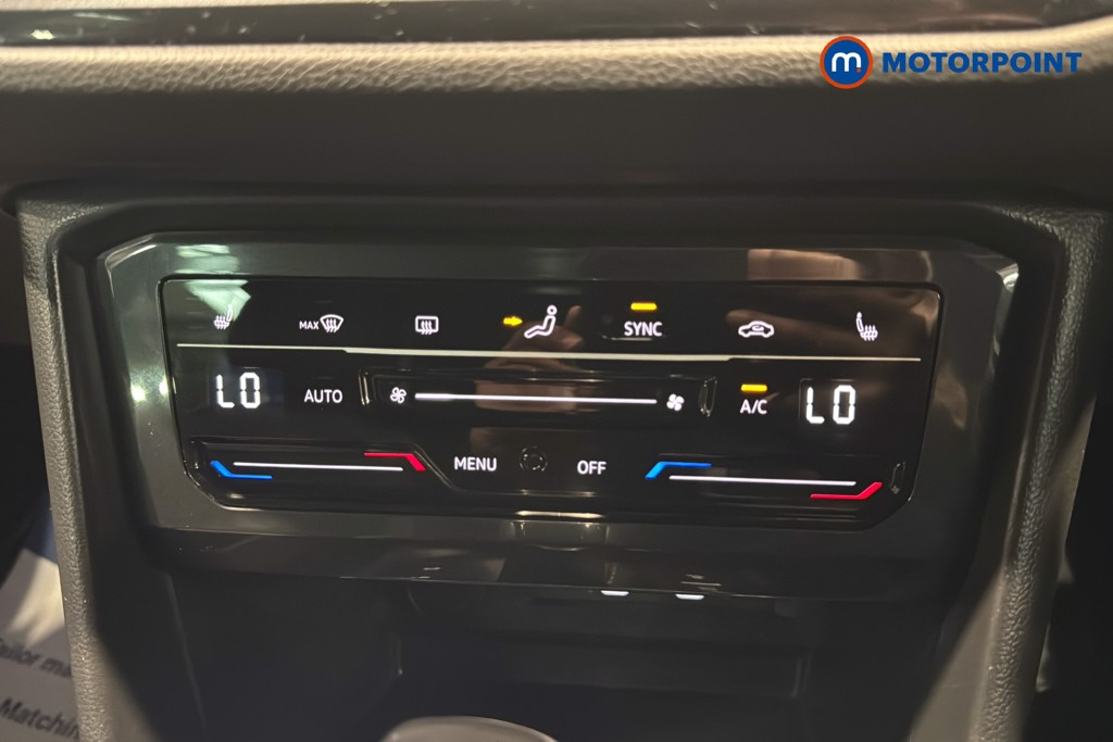 Volkswagen Tiguan R-Line Automatic Petrol SUV - Stock Number (1636438) - 12th supplementary image