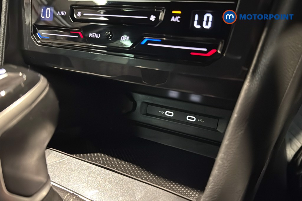 Volkswagen Tiguan R-Line Automatic Petrol SUV - Stock Number (1636438) - 17th supplementary image